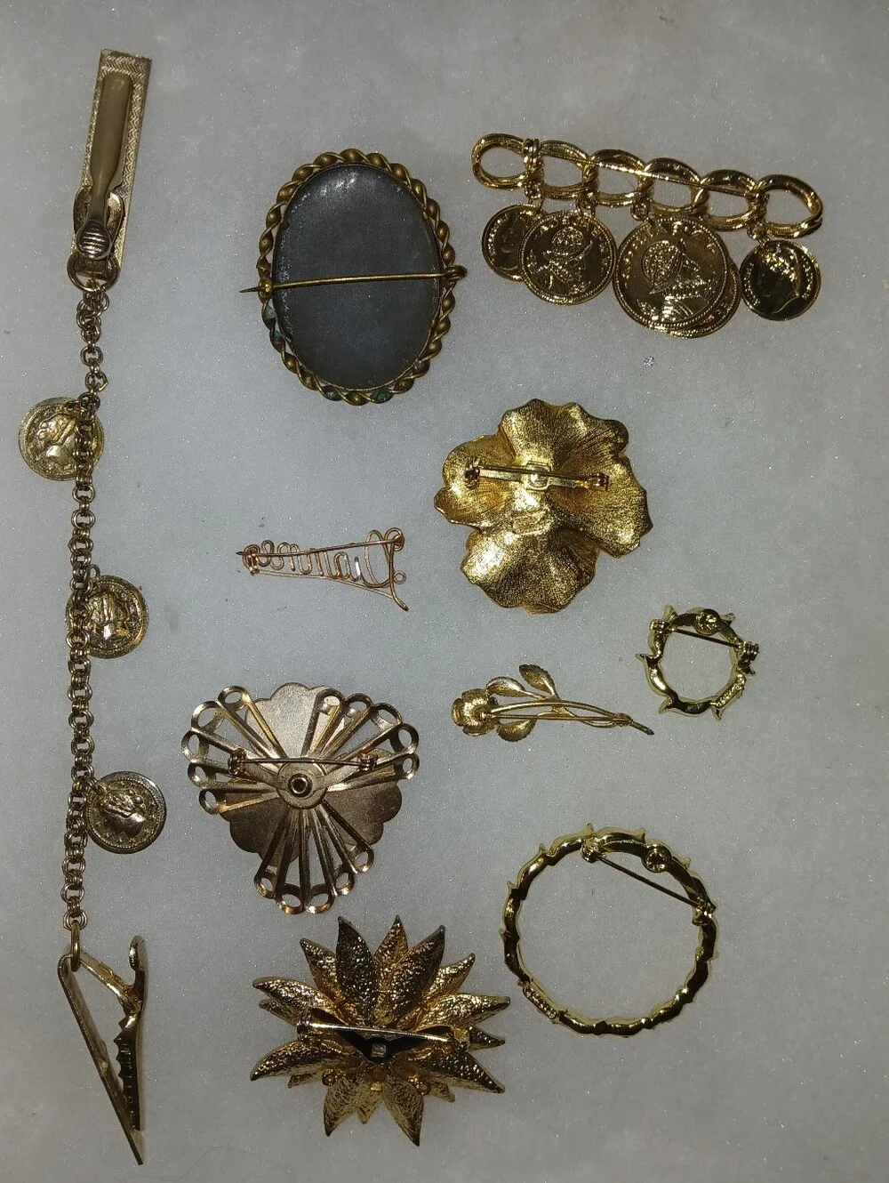 Vintage Brooches Pins Jewelry 10 Items
